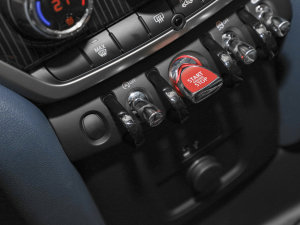 20231.5T COOPER ALL4 bp п؅^