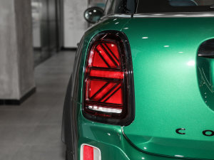 20232.0T COOPER S bp ^