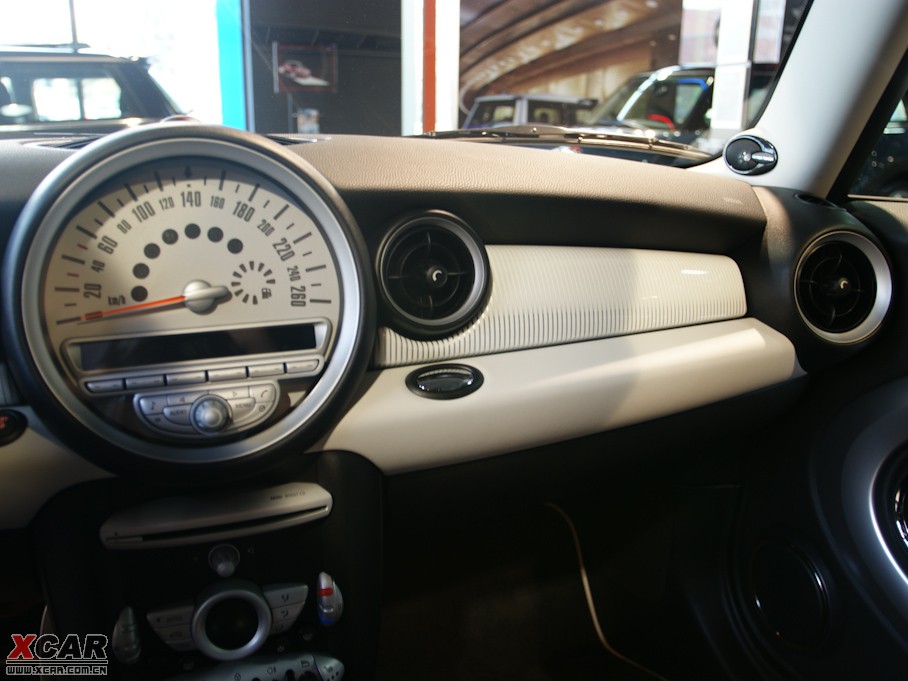 2009MINI S 50 CAMDEN