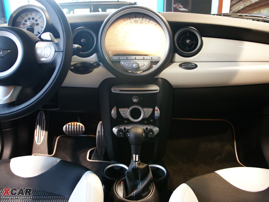 2009MINI S 50 CAMDEN