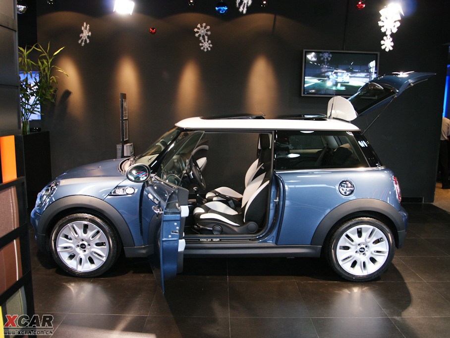 2009MINI S 50 CAMDEN