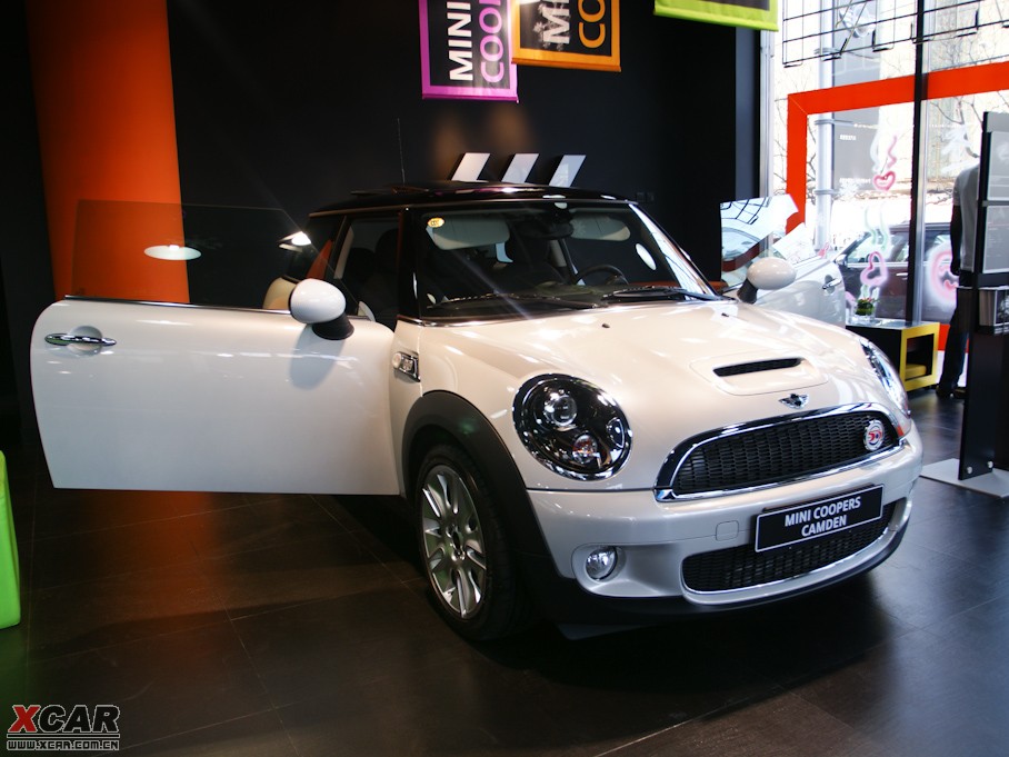 2009MINI S 50 CAMDEN