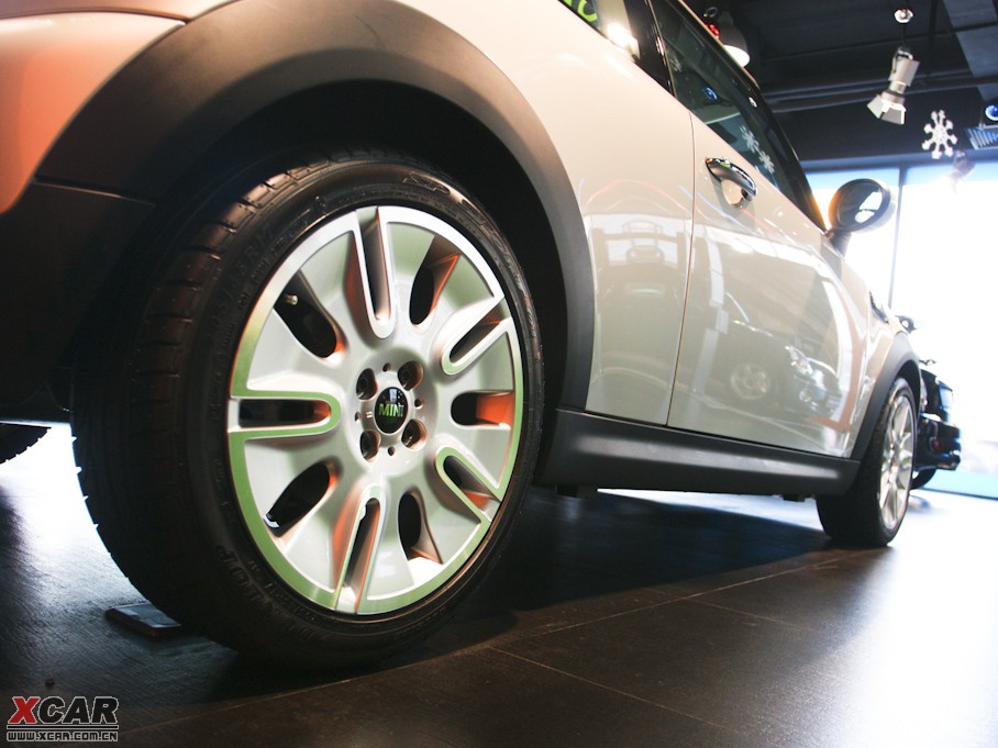 2009MINI S 50 CAMDEN