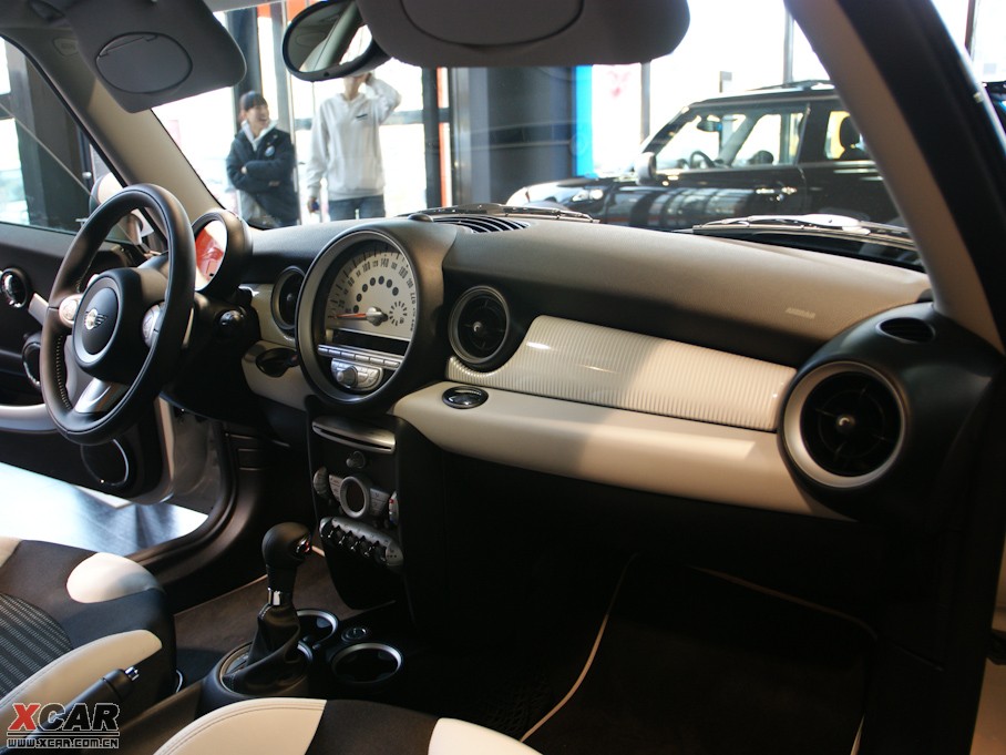 2009MINI S 50 CAMDEN