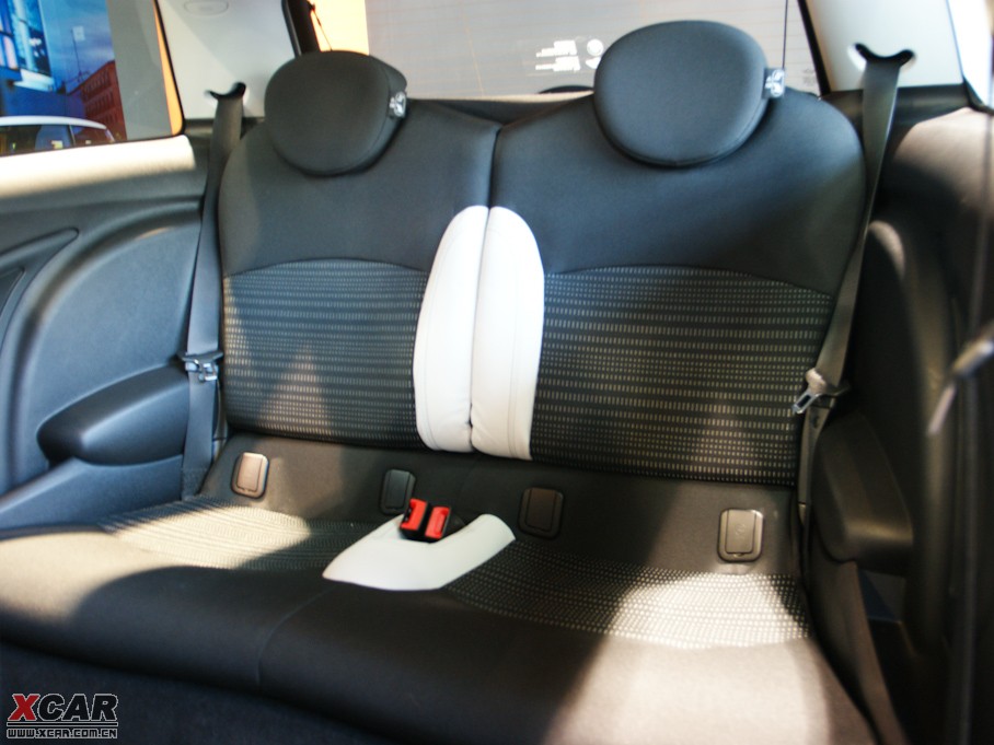 2009MINI S 50 CAMDEN