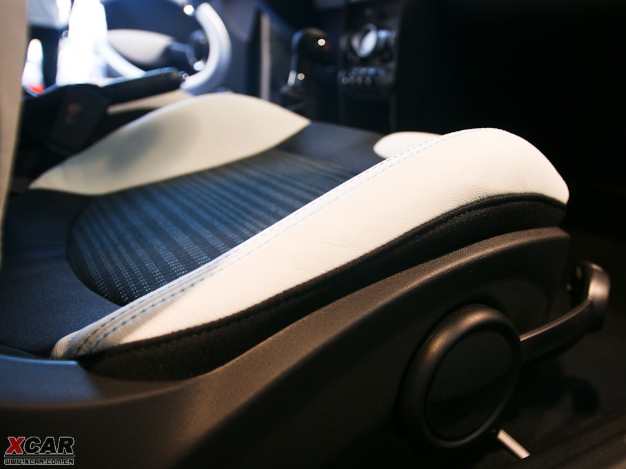 2009MINI S 50 CAMDEN