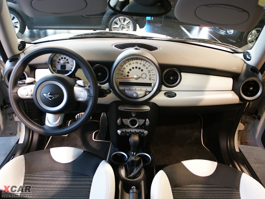 2009MINI S 50 CAMDEN