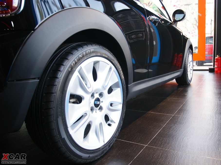 2009MINI S 50 CAMDEN