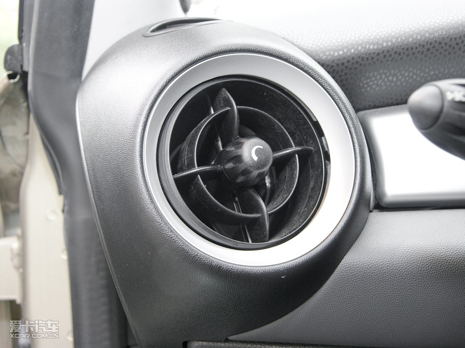 2009MINI CLUBMAN Cheer