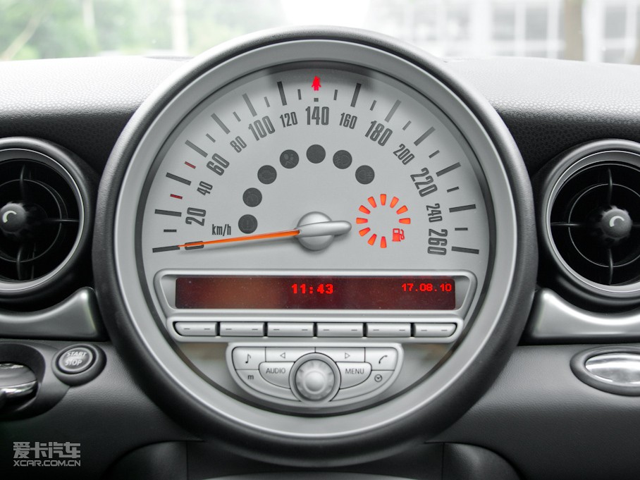 2009MINI CLUBMAN Cheer