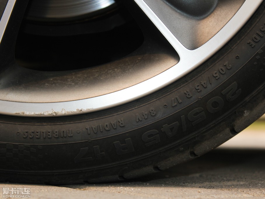 2011MINI CLUBMAN COOPER Excitement