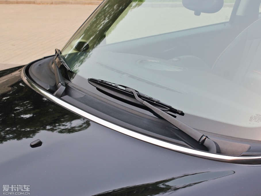 2011MINI CLUBMAN COOPER Excitement