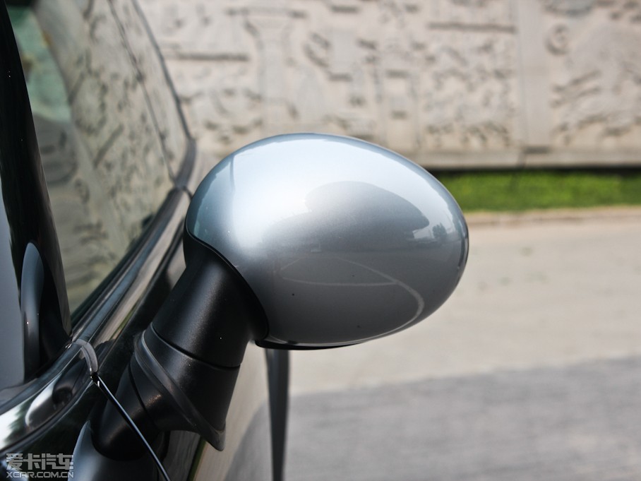 2011MINI CLUBMAN COOPER Excitement