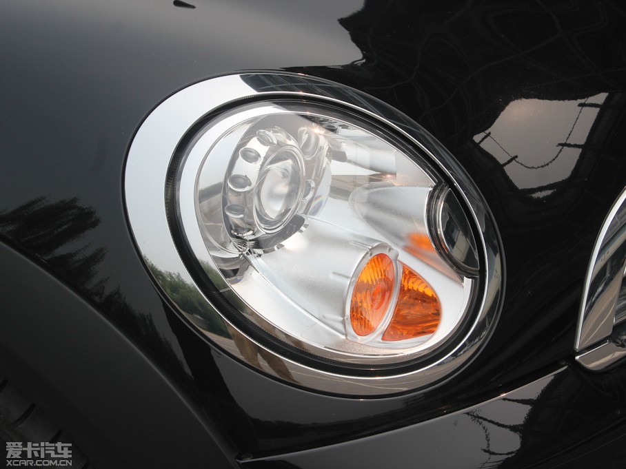 2011MINI CLUBMAN COOPER Excitement