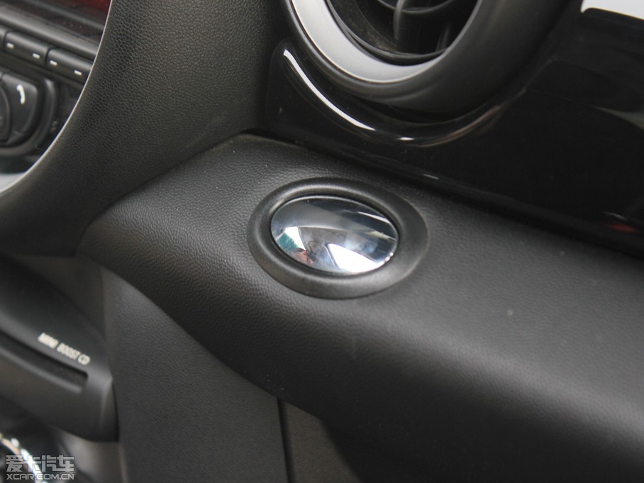 2011MINI CLUBMAN COOPER Excitement