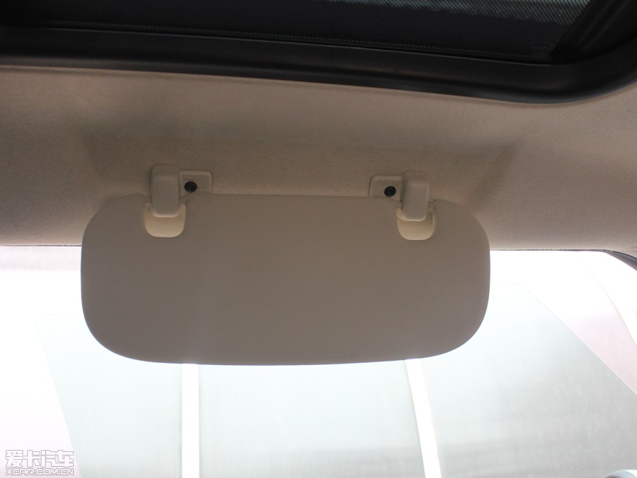 2011MINI CLUBMAN COOPER Excitement