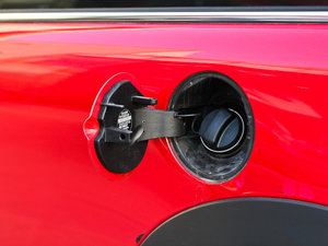 2011COOPER Hampton w