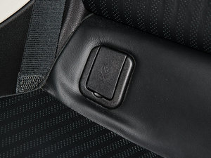 2011COOPER Hampton g