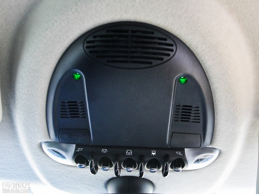 2011MINI CLUBMAN COOPER S Excitement