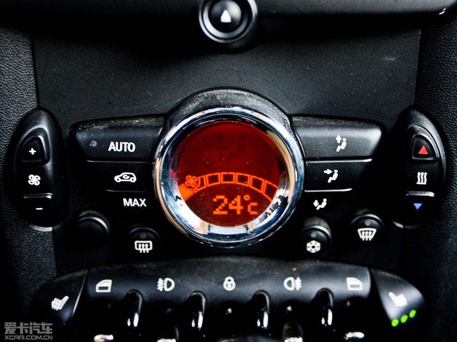 2011MINI CLUBMAN COOPER S Excitement