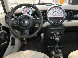 2011COOPER S Excitement п؅^(q)