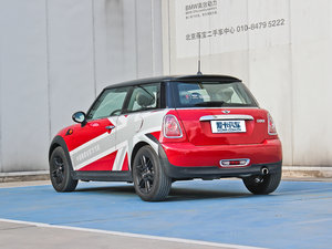 2011款COOPER Fun 左后45度
