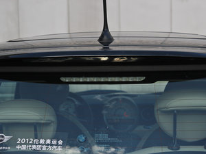 2011COOPER Fun (x)(ji)^