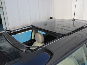 2011COOPER Fun (x)(ji)^