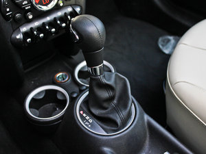 2011款COOPER Fun 换挡杆