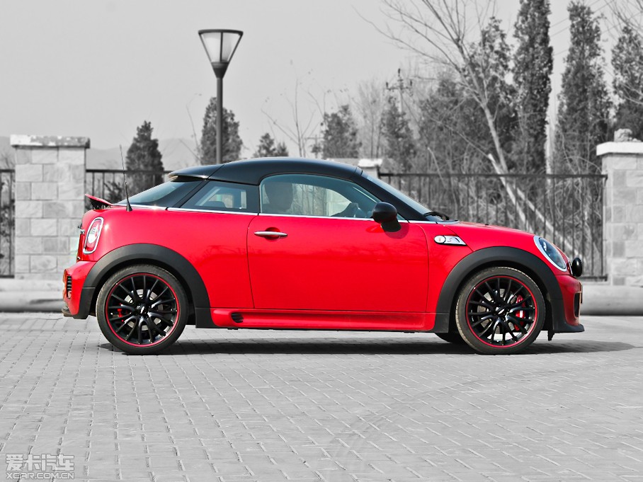2012MINI COUPE JCW