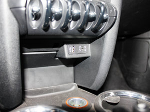 2012款COOPER COUPE 中控区