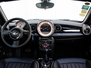 2012款COOPER COUPE 中控区