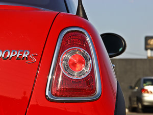 2012款COOPER S COUPE 尾灯