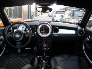 2012款COOPER S COUPE 中控区