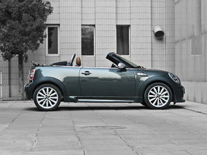2012款COOPER S ROADSTER 整体外观