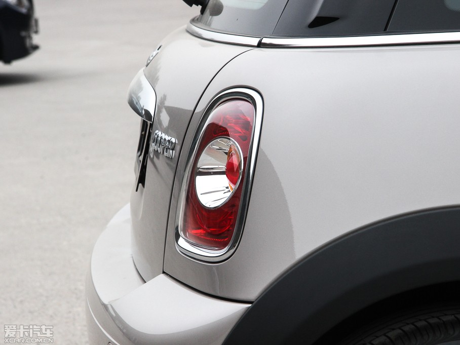2012MINI COOPER Baker Street