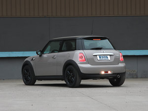 2012款COOPER Baker Street 左后45度