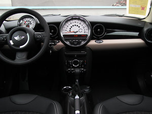 2012款COOPER Baker Street 中控台
