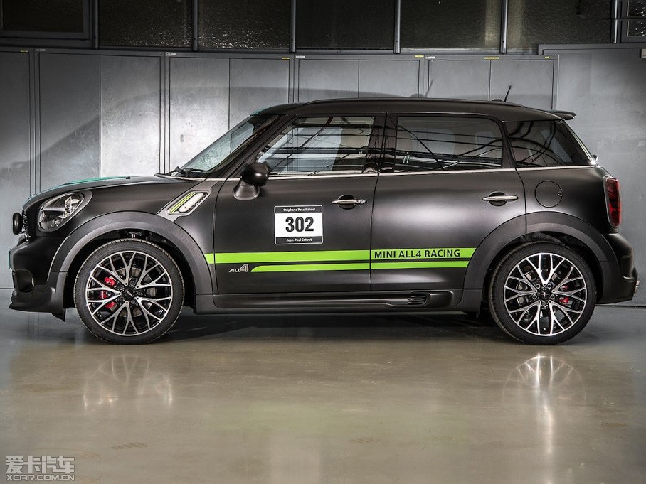 2013MINI JCW COUNTRYMAN JCW ALL4 Dakar