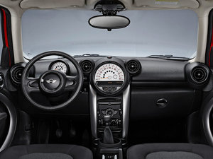 2013MINI COUNTRYMAN п؅^(q)
