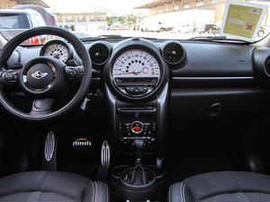 2013款COOPER S 中控台