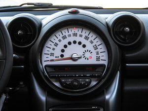 2013款COOPER S 仪表