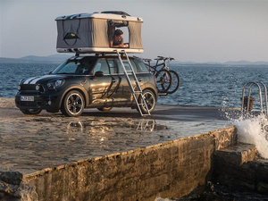 2013COOPER S All 4 Camp w^