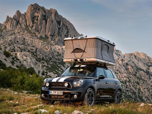 2013COOPER S All 4 Camp w^