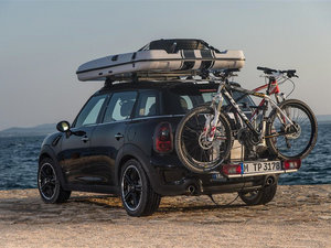 2013COOPER S All 4 Camp w^