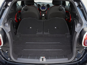 2013款John Cooper Works 空间座椅