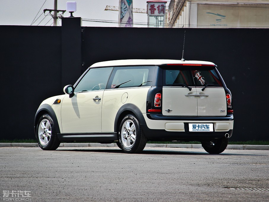 2013MINI CLUBMAN ONE CLUBMAN