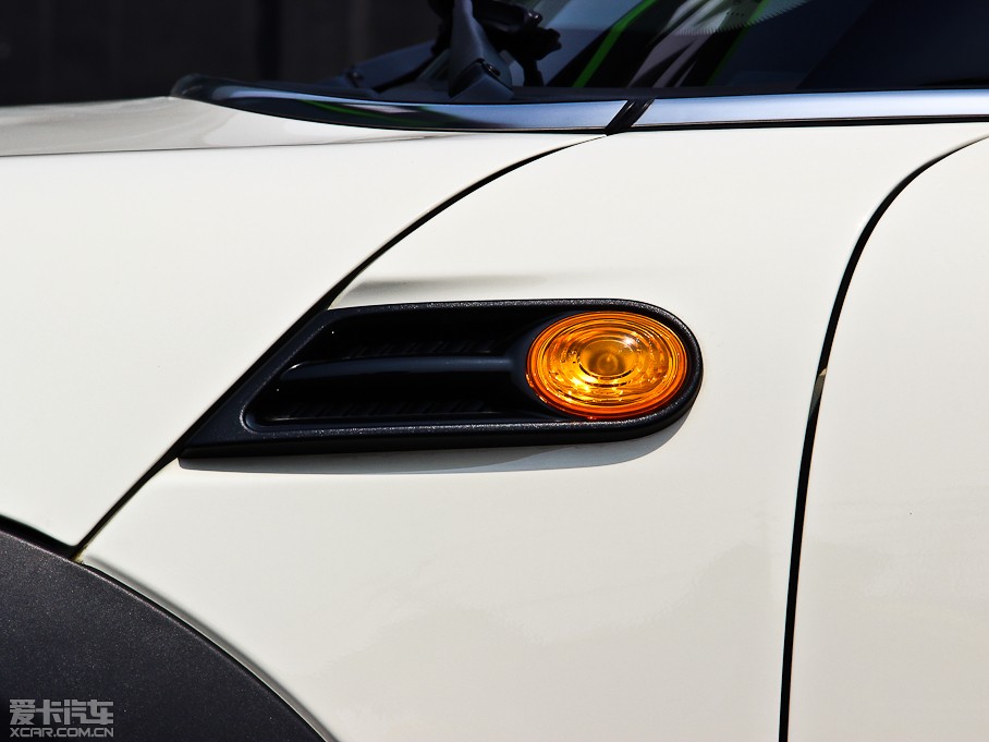 2013MINI CLUBMAN ONE CLUBMAN