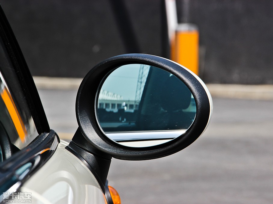 2013MINI CLUBMAN ONE CLUBMAN