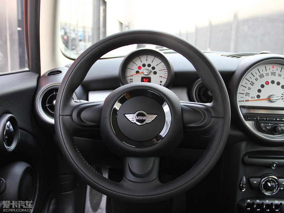 2013MINI CLUBMAN ONE CLUBMAN